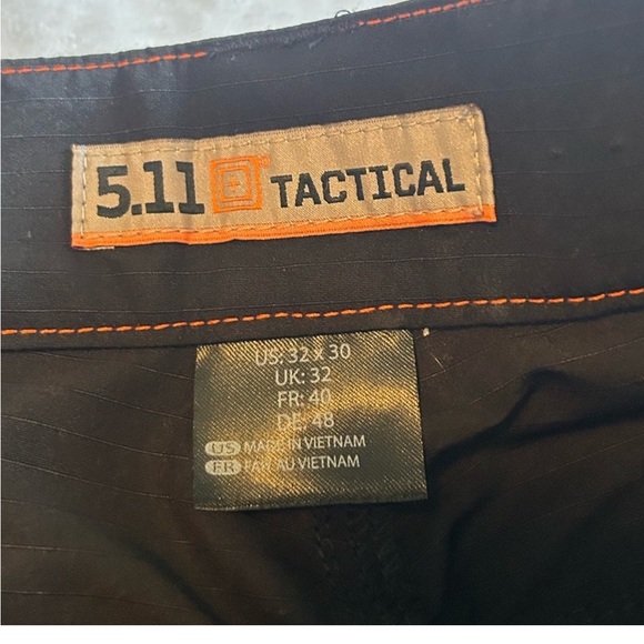 5.11 black outdoor pants size 32W x 30L - Picture 3 of 6